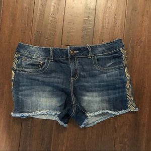 Maurice’s Shorty Shorts. Size 13/14